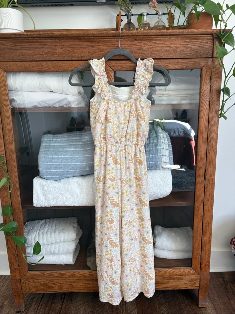 cupcakes & cashmere Floral Ruffle Strap Jumpsuit in Cream and Yellow